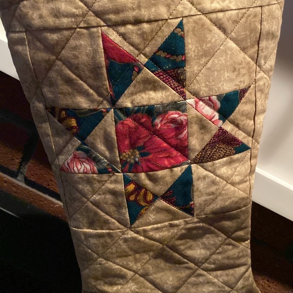 Pair of quilted Christmas stockings - Picture 2 of 9